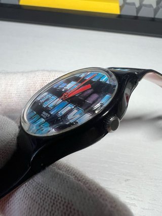 Reloj Swatch Diseño Oficina Nocturna
