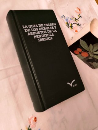 LIBRO GUIA INCAFO ARBOLES PENINSULA IBÉRICA