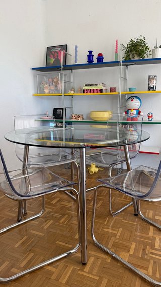 Mesa Salmi y 4 Sillas Tobias
