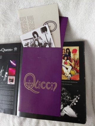 Libro 40 años de Queen