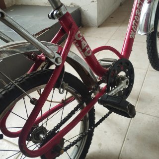 Bicicleta Rabasa infantil vintage roja