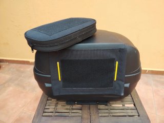 Baúl Moto Shad SH37 Negro