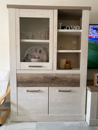 Vitrina Conforama Madera y Cristal