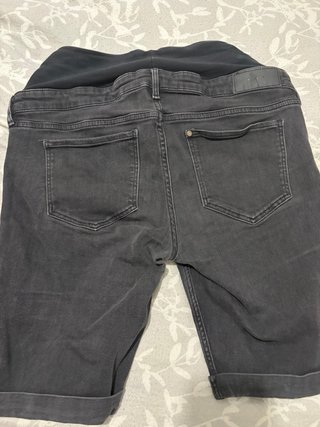 Shorts Vaqueros premamá H&M Talla L (Azul/Negro)