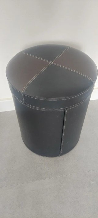 Taburete Reposapiés con almacenaje