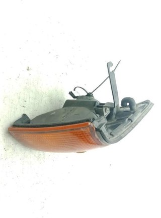 Piloto delantero izquierdo nissan sunny 23106888