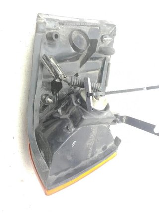 Piloto delantero izquierdo nissan sunny 23106888