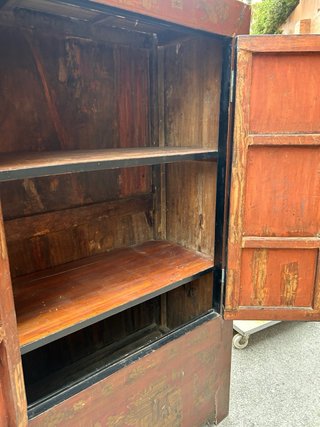 Mueble Oriental Rojo y Dorado