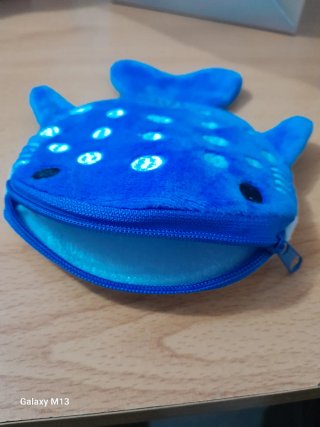 Monedero ballena azul peluche