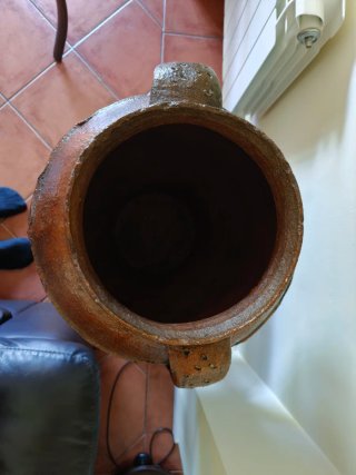 Tinaja de cerámica antigua Zamorana
