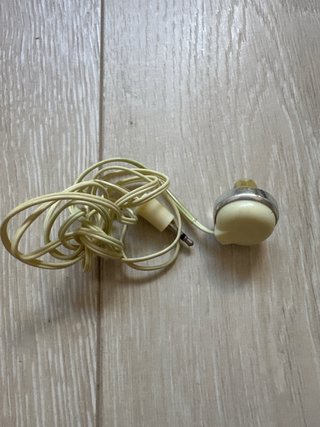 Auricular Vintage Plata y Amarillo