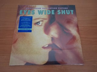 Eyes Wide Shut. 2 Versiones.