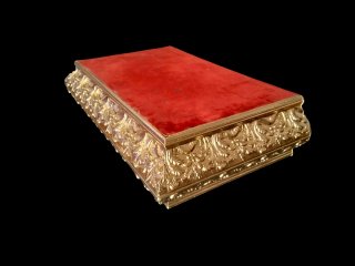 Peana o Pedestal Dorado para Imagen Religiosa