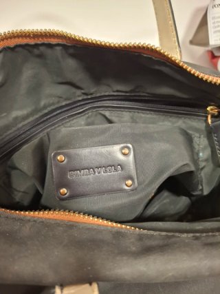 Bolso Bimba y Lola Negro  Ligero marrón oscuro