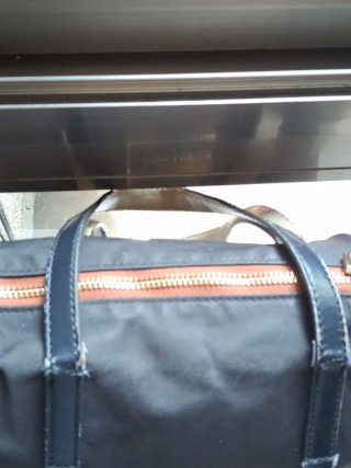 Bolso Bimba y Lola Negro  Ligero marrón oscuro