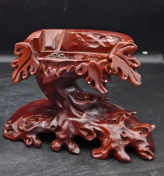 Escultura china de Gallo en Cuarzo Rosa con peana