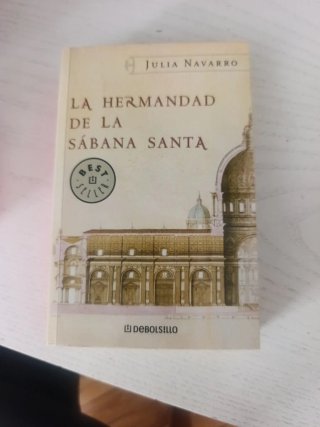 La hermandad de la sabana santa / The Brotherho...