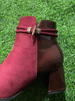Botines de tacón burdeos