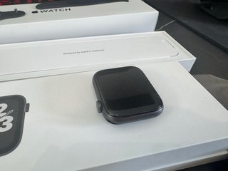 Apple Watch SE Space Gray