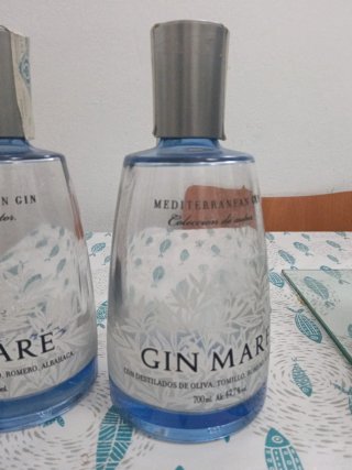 2 Bottiglie Vuote Gin Mare 700ml