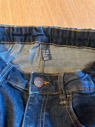 Pantalón vaquero oscuro ZARA