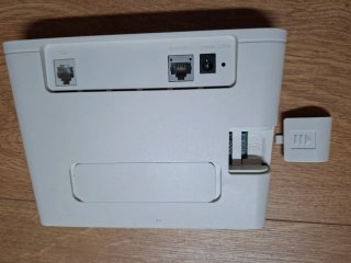 Router WiFi Huawei model B311-221