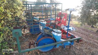 Máquina sembradora agrícola