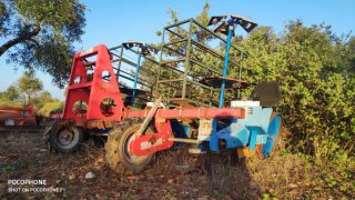 Máquina sembradora agrícola