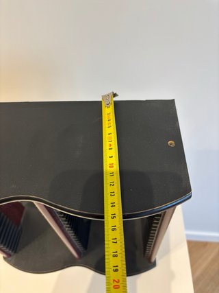 Organizador de CDs de madera