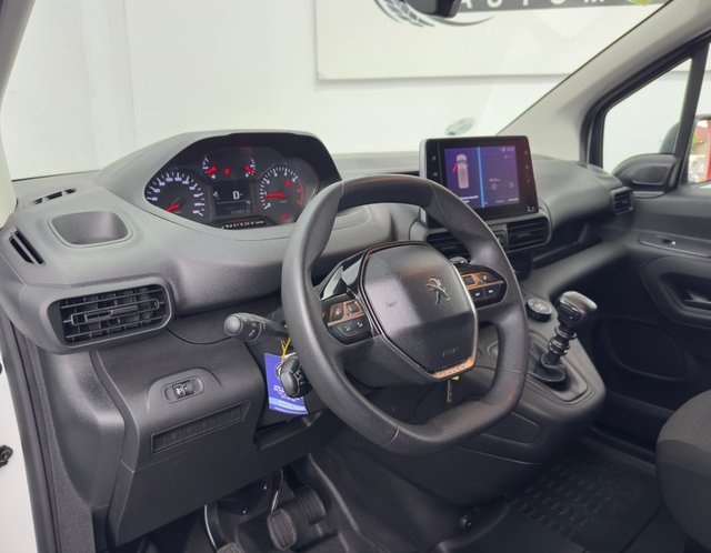 Peugeot Partner 4X4 de 130cv año 2022