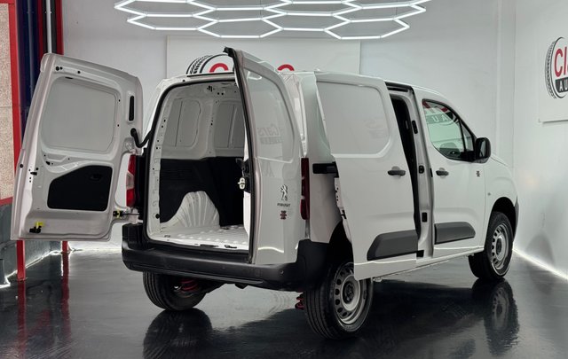 Peugeot Partner 4X4 de 130cv año 2022