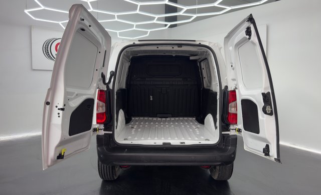 Peugeot Partner 4X4 de 130cv año 2022
