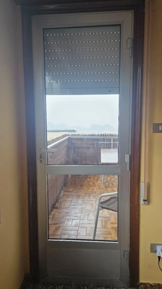 Puertas de aluminio acristaladas