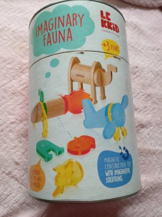 Juego de imanes de madera y acrílico