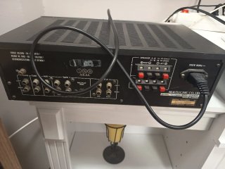 Amplificador Akai AM-2250 Plata