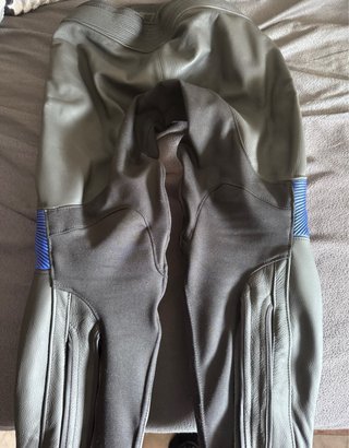 Mono Dainese Avro 4 Moto