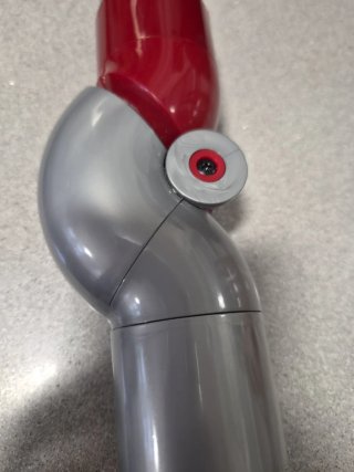 Accesorio articulado Dyson para limpieza bajo mueb