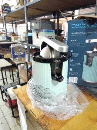 Exprimidor Cecotec Xqueeze Retrojuice 600W