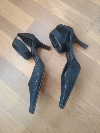 Zapatos Mirta Gómez Negros Talla 37