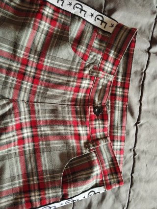 Pantalón chico cuadros rojo y gris