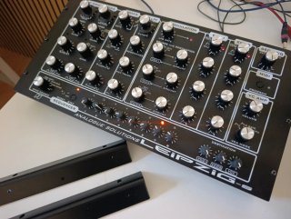 Analogue Solutions Leipzig-S Sintetizador
