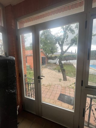 Puerta acristalada doble