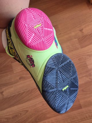 Nike Zapatillas LeBron XXII Multicolor Talla 38.5