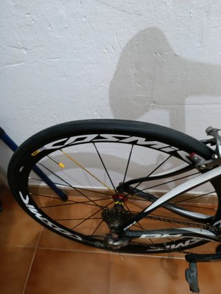 Bicicleta de carretera BH Prisma