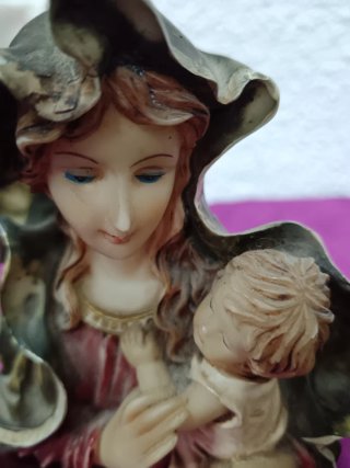 Virgen con Niño y Cristo