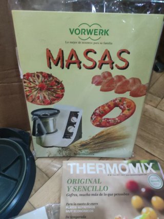 Thermomix TM 21 con accesorios