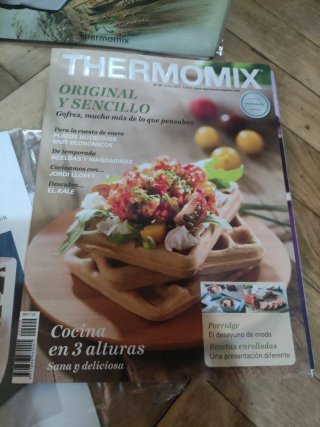 Thermomix TM 21 con accesorios