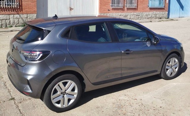 Renault Clio Renault Clio Evolution dCi 100 (74kw)