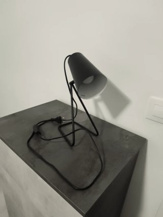 2 Lámparas de mesa negra IKEA
