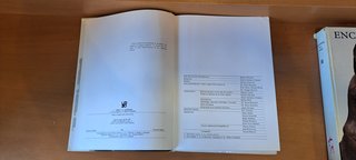 Enciclopedia del perro en 2 tomos.